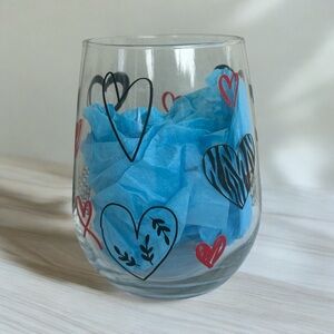 Glass heart wine glass